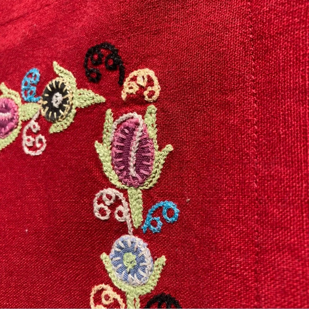 POTTERY BARN Red Embroidered Jacobean Floral Pillow Sham 24 x 30 inches Standard